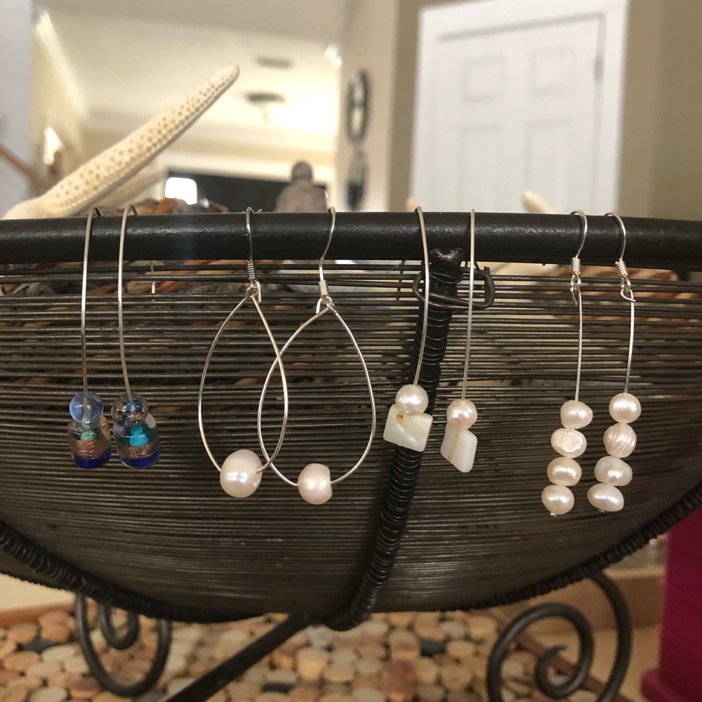 🔥4 for$20 Freshwater pearl earrings